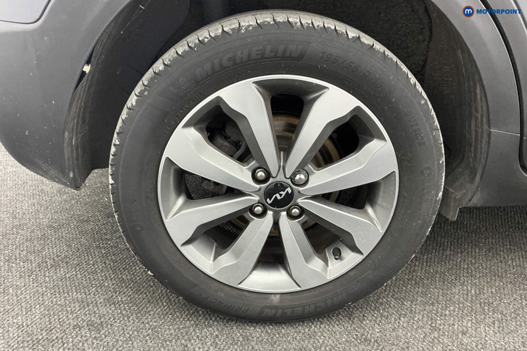 Used Kia Stonic 2023 for sale - 76494879: Photo 19