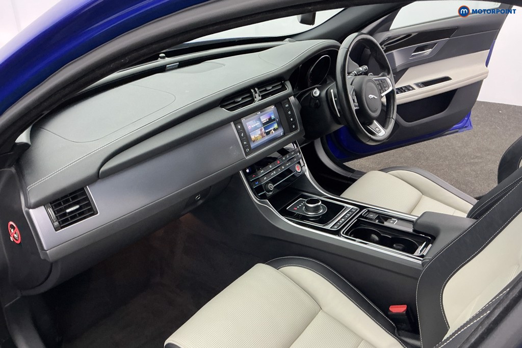 Used Jaguar XF 2018 for sale - 78199580: Photo 16