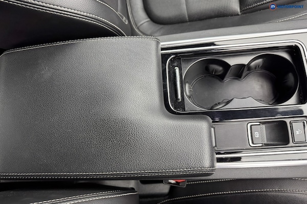 Used Jaguar XE 2019 for sale - 76255582: Photo 20