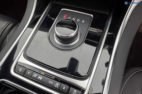Used Jaguar XE 2019 for sale - 76255582: Photo 22