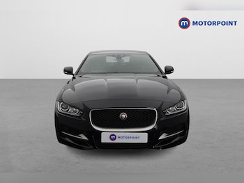 Used Jaguar XE 2019 for sale - 76255582: Photo 2
