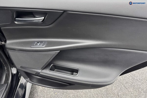 Used Jaguar XE 2019 for sale - 76255582: Photo 31