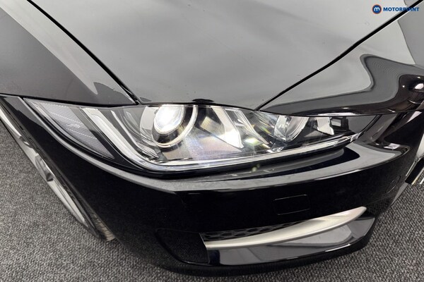 Used Jaguar XE 2019 for sale - 76255582: Photo 33