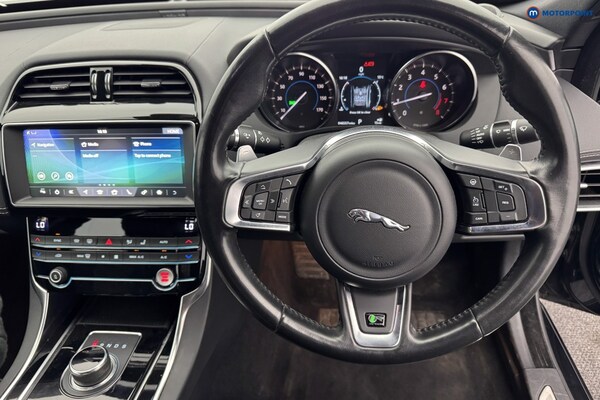 Used Jaguar XE 2019 for sale - 76255582: Photo 9
