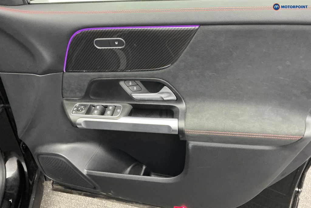 Used Mercedes-Benz GLB 2023 for sale - 76719665: Photo 29