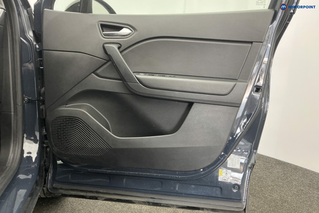 Used Renault Captur 2024 for sale - 77951597: Photo 32