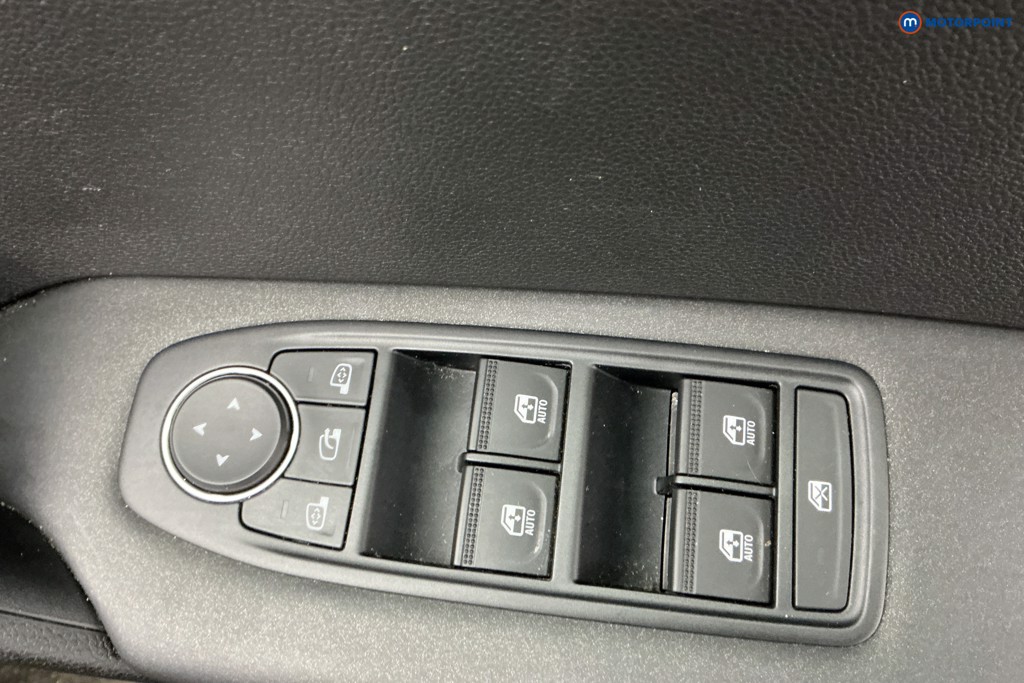 Used Renault Captur 2024 for sale - 77951597: Photo 33