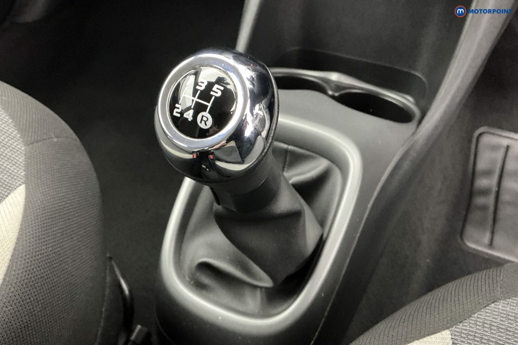 Used Toyota AYGO 2021 for sale - 76416131: Photo 21