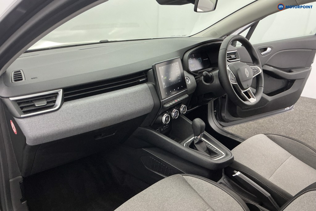 Used Renault Clio 2025 for sale - 77904025: Photo 18