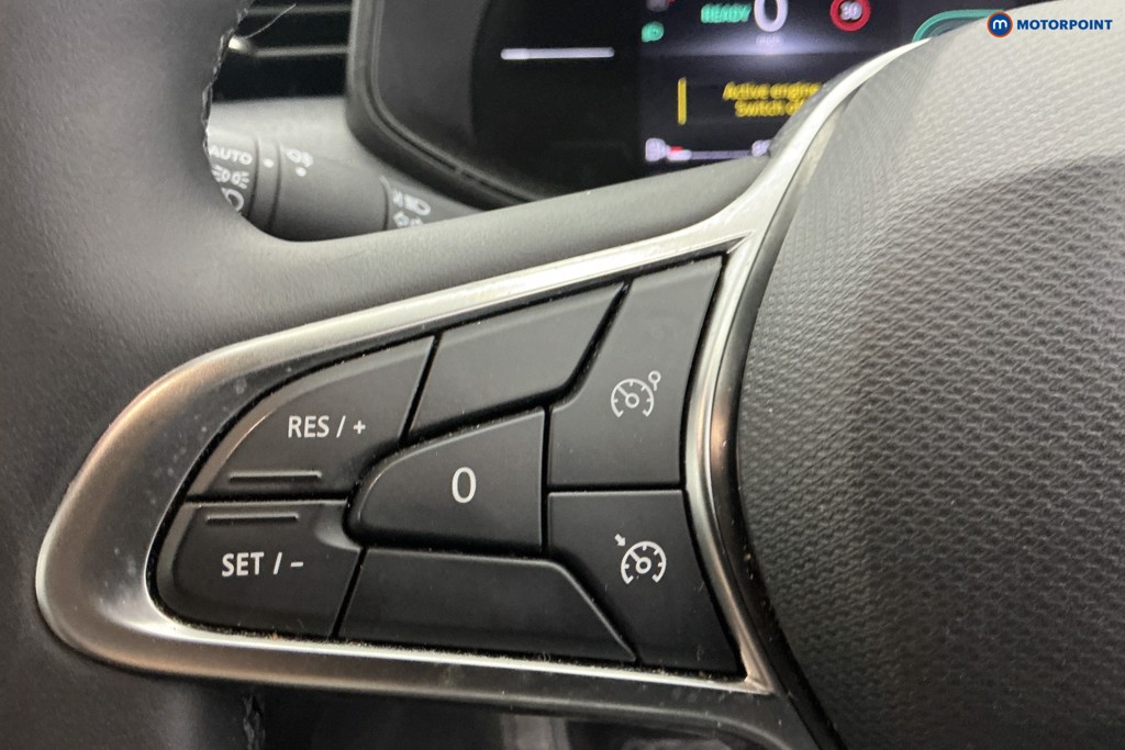 Used Renault Clio 2025 for sale - 77904025: Photo 29