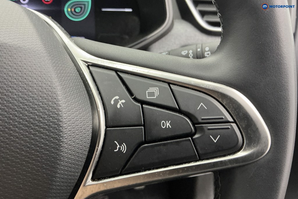 Used Renault Clio 2025 for sale - 77904025: Photo 30