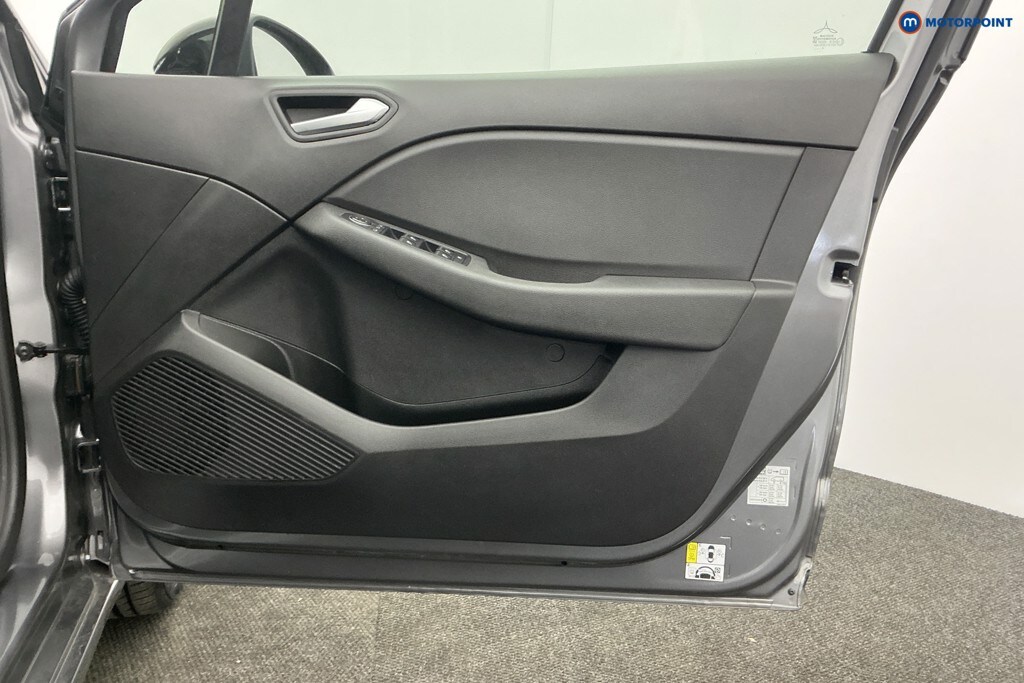 Used Renault Clio 2025 for sale - 77904025: Photo 32