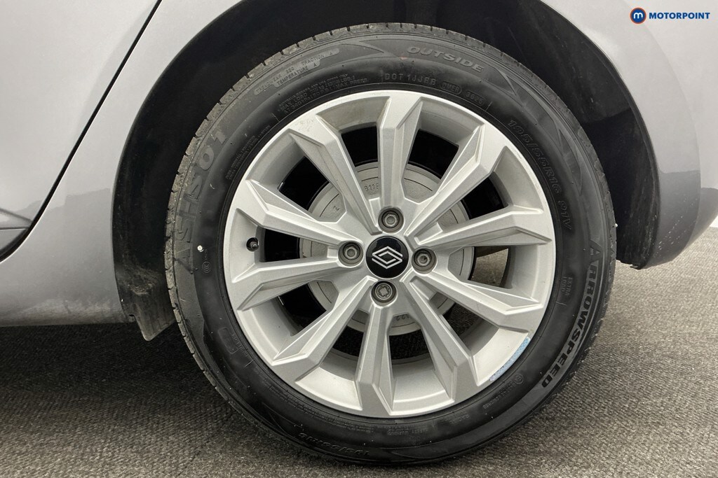 Used Renault Clio 2025 for sale - 77904025: Photo 40