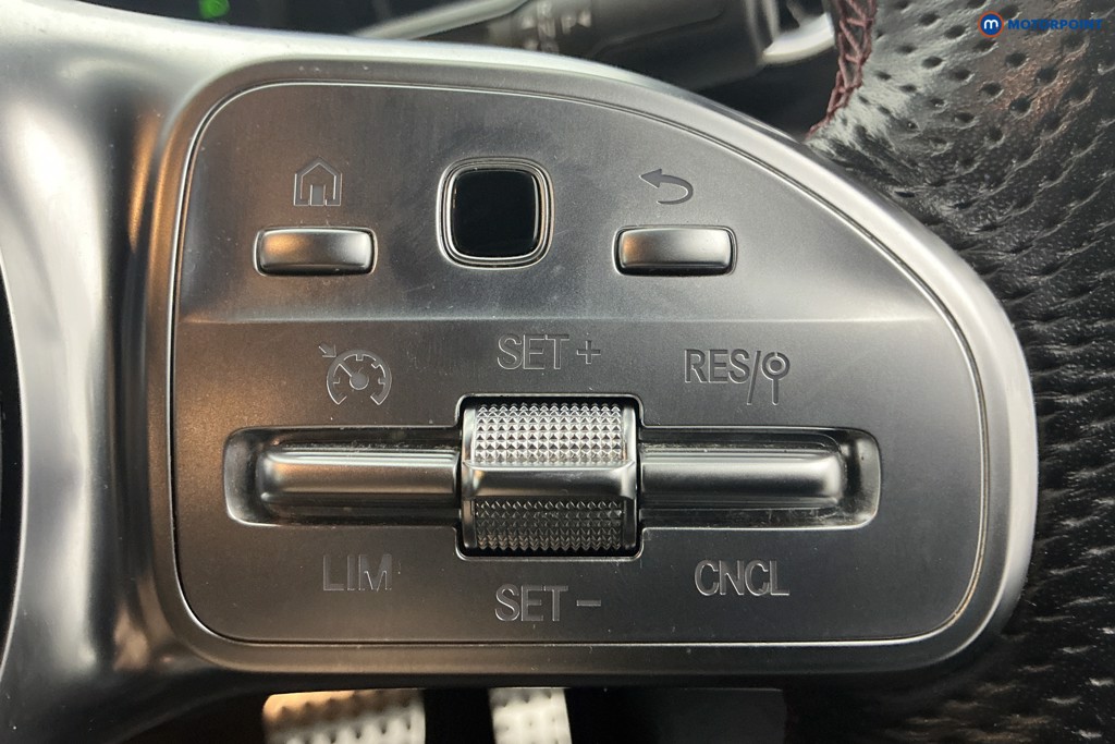 Used Mercedes-Benz A-Class 2019 for sale - 77301472: Photo 32