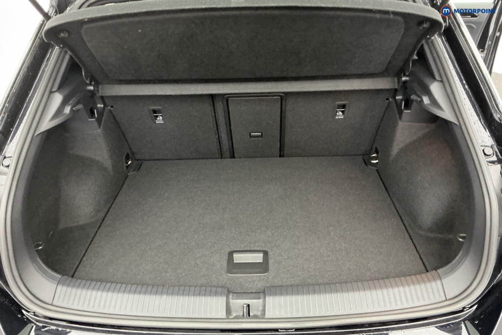 Used Volkswagen T-Roc 2022 for sale - 76710404: Photo 11