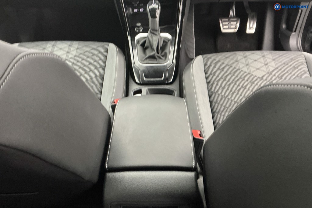 Used Volkswagen T-Roc 2022 for sale - 76710404: Photo 19