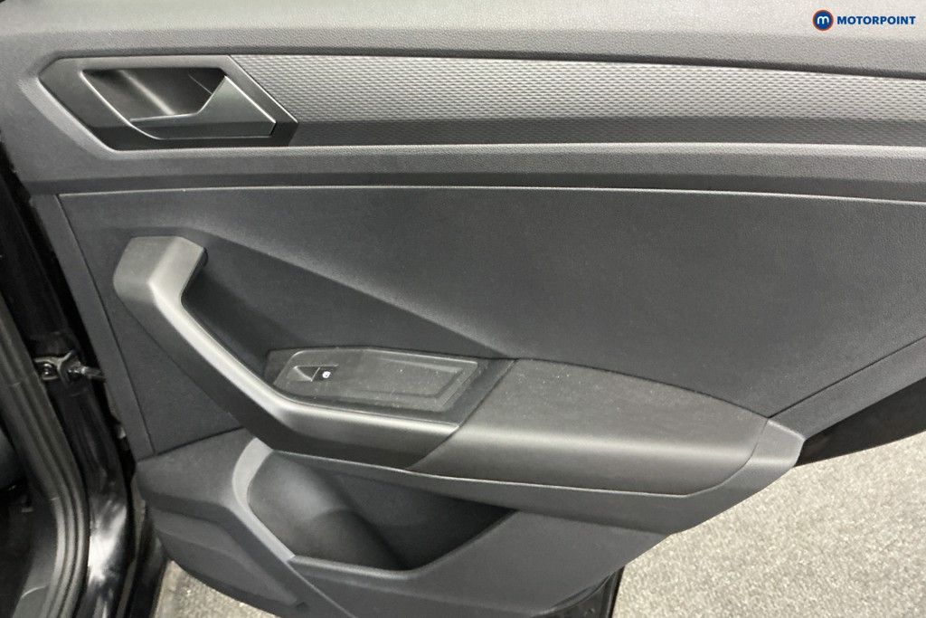 Used Volkswagen T-Roc 2022 for sale - 76710404: Photo 32