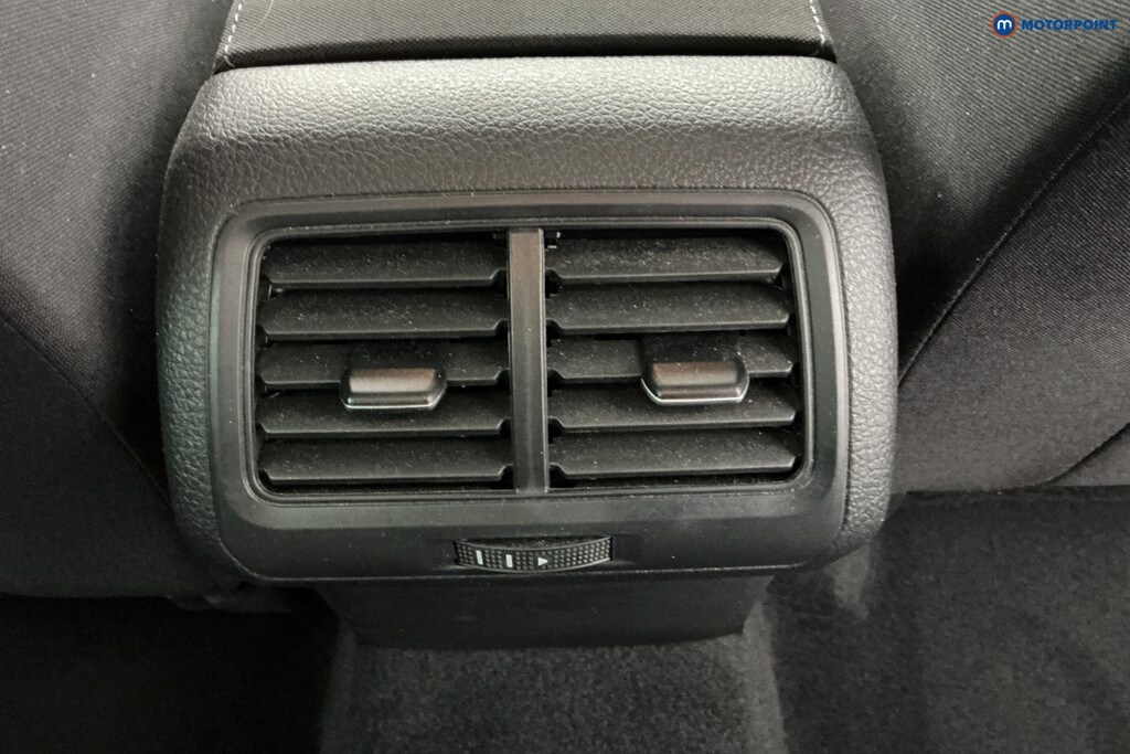 Used Volkswagen Golf 2019 for sale - 76685106: Photo 18