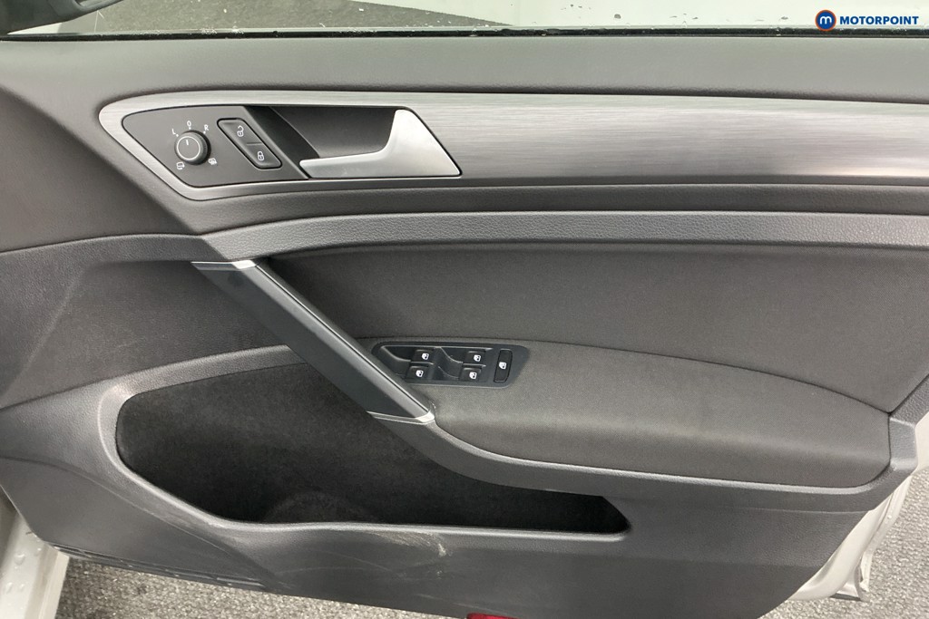 Used Volkswagen Golf 2019 for sale - 76685106: Photo 29