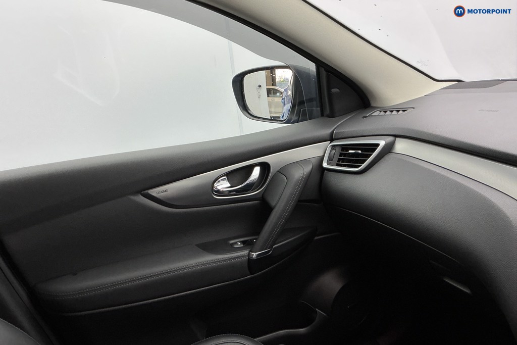 Used Nissan Qashqai 2019 for sale - 77064101: Photo 25