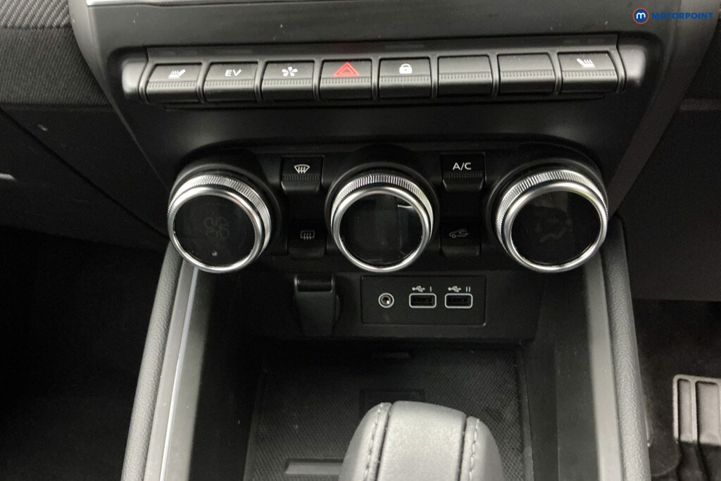Used Renault Clio 2024 for sale - 76330205: Photo 23