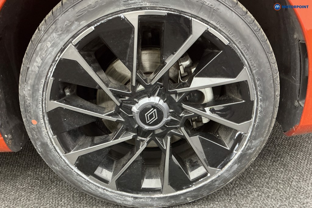 Used Renault Clio 2024 for sale - 76330205: Photo 42