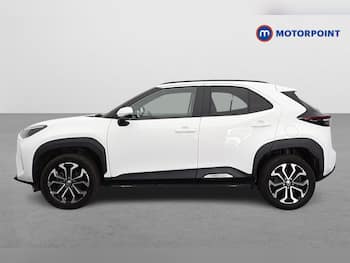 Used Toyota Yaris Cross 2024 for sale - 79685146: Photo