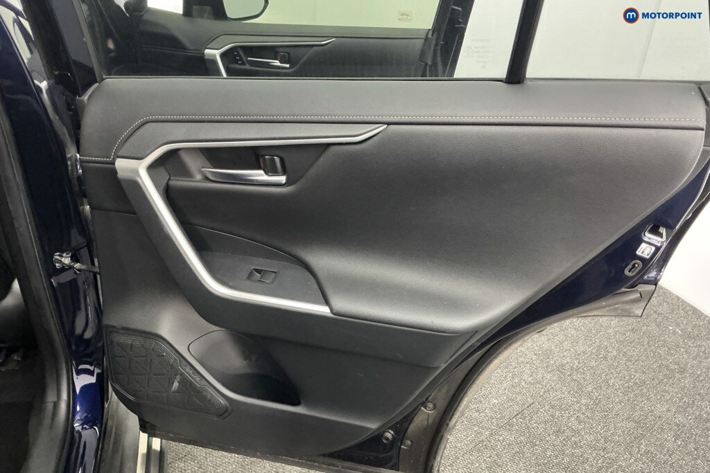 Used Toyota RAV4 2020 for sale - 76616428: Photo 32