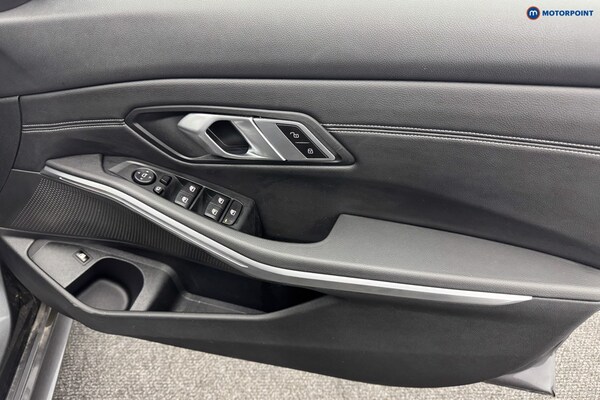 Used BMW 3 Series 2021 for sale - 76146942: Photo 30