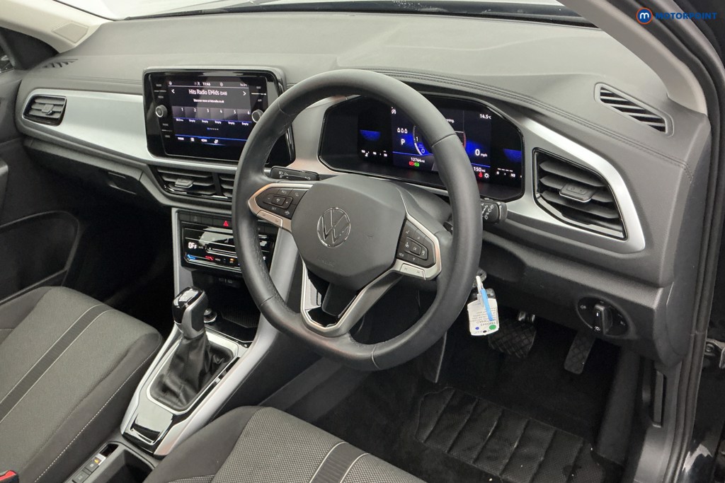 Used Volkswagen T-Roc 2023 for sale - 76322716: Photo 15