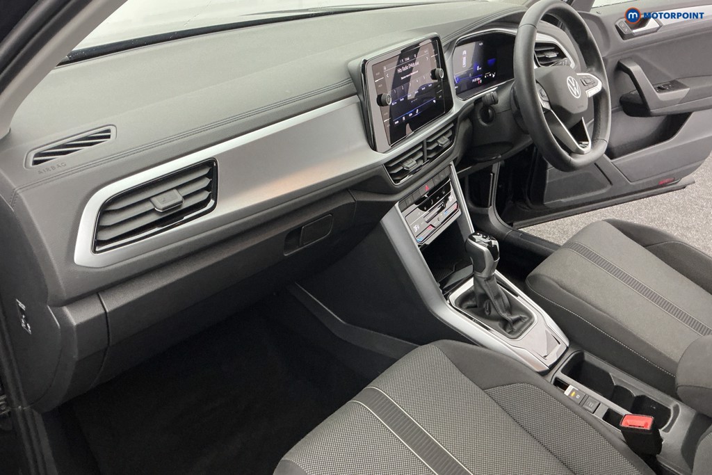 Used Volkswagen T-Roc 2023 for sale - 76322716: Photo 16