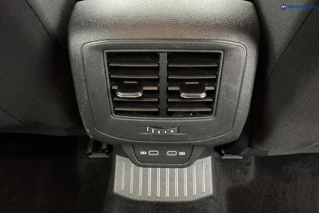 Used Volkswagen T-Roc 2023 for sale - 76322716: Photo 18