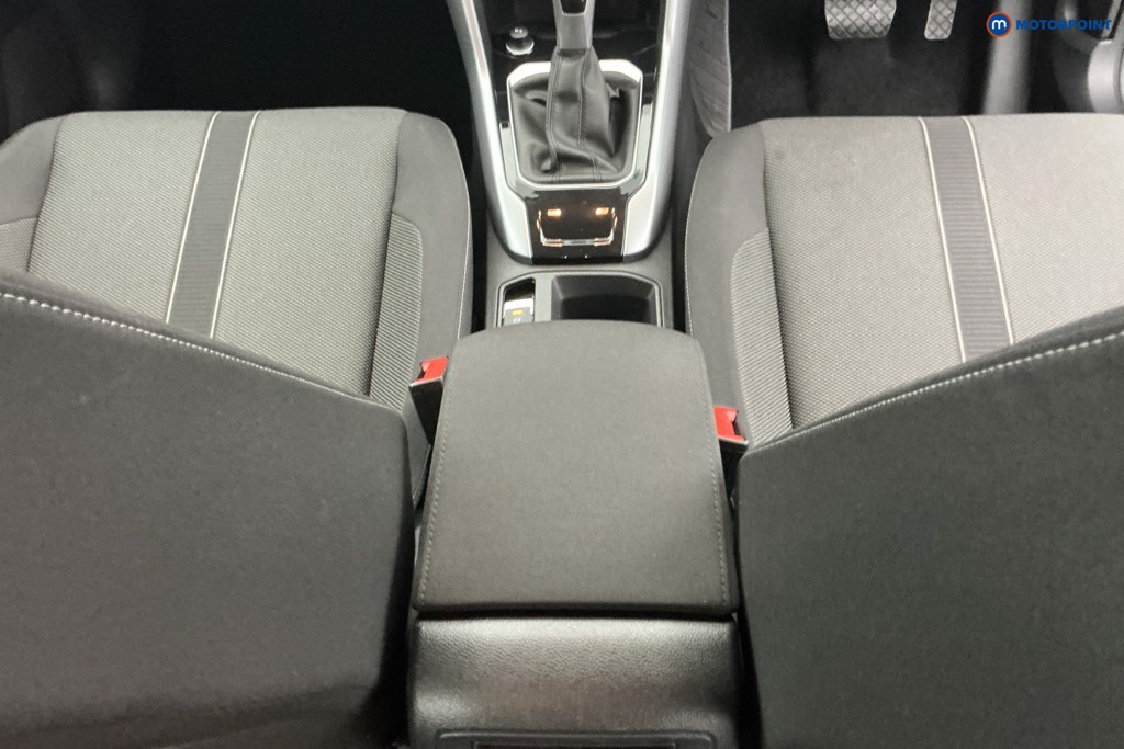 Used Volkswagen T-Roc 2023 for sale - 76322716: Photo 19