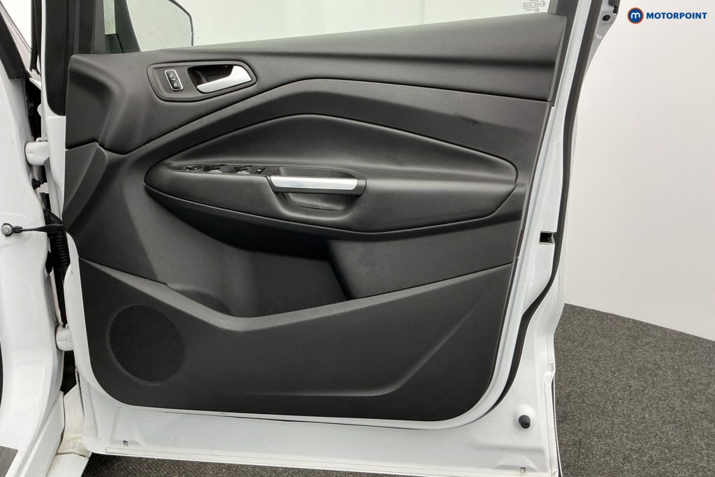 Used Ford Kuga 2016 for sale - 77249002: Photo 34