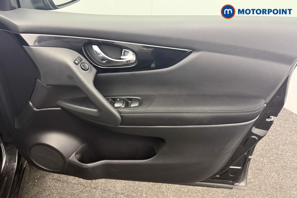 Used Nissan Qashqai for sale - 77482500: Photo 10