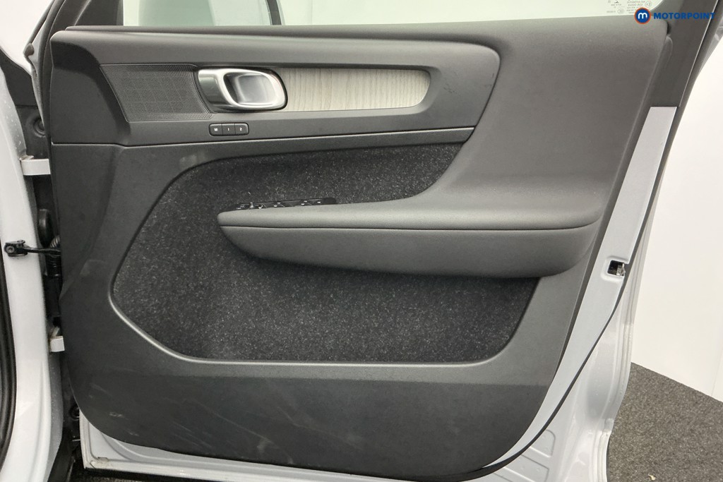 Used Volvo XC40 2021 for sale - 77187154: Photo 33