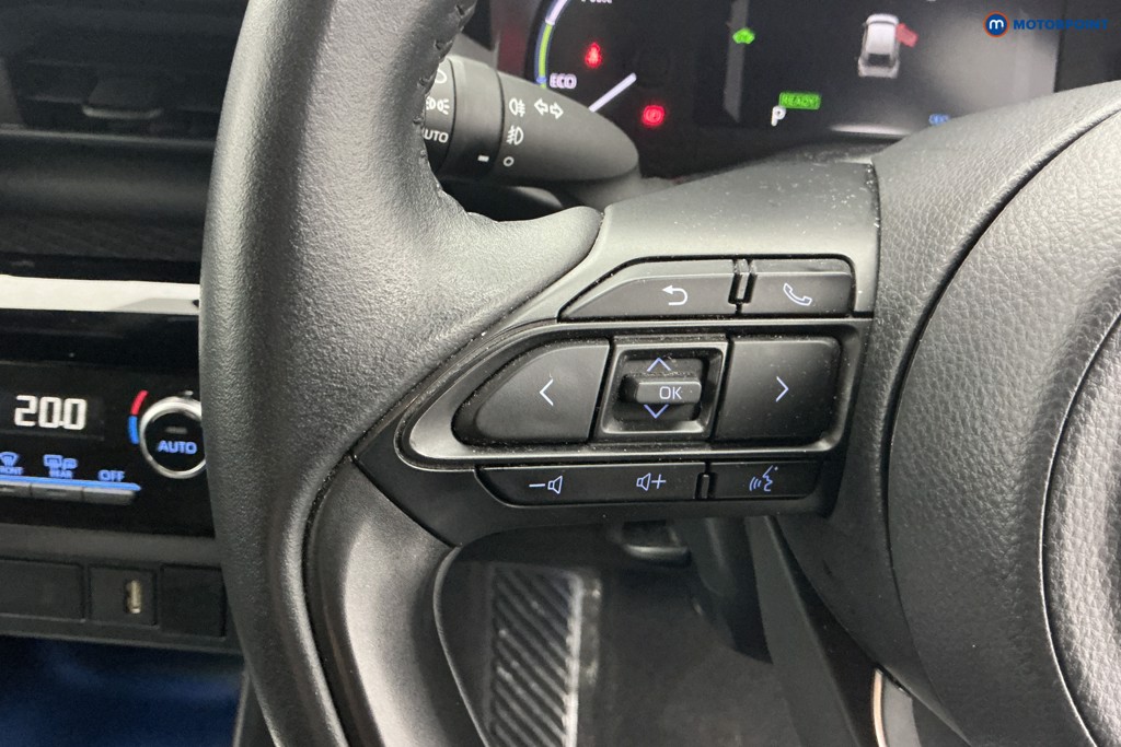 Used Toyota Yaris Cross 2023 for sale - 76508364: Photo 13