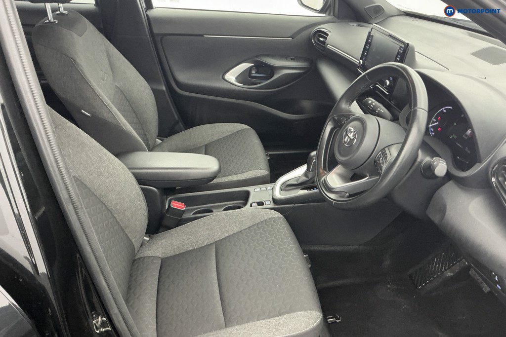 Used Toyota Yaris Cross 2023 for sale - 76508364: Photo 8