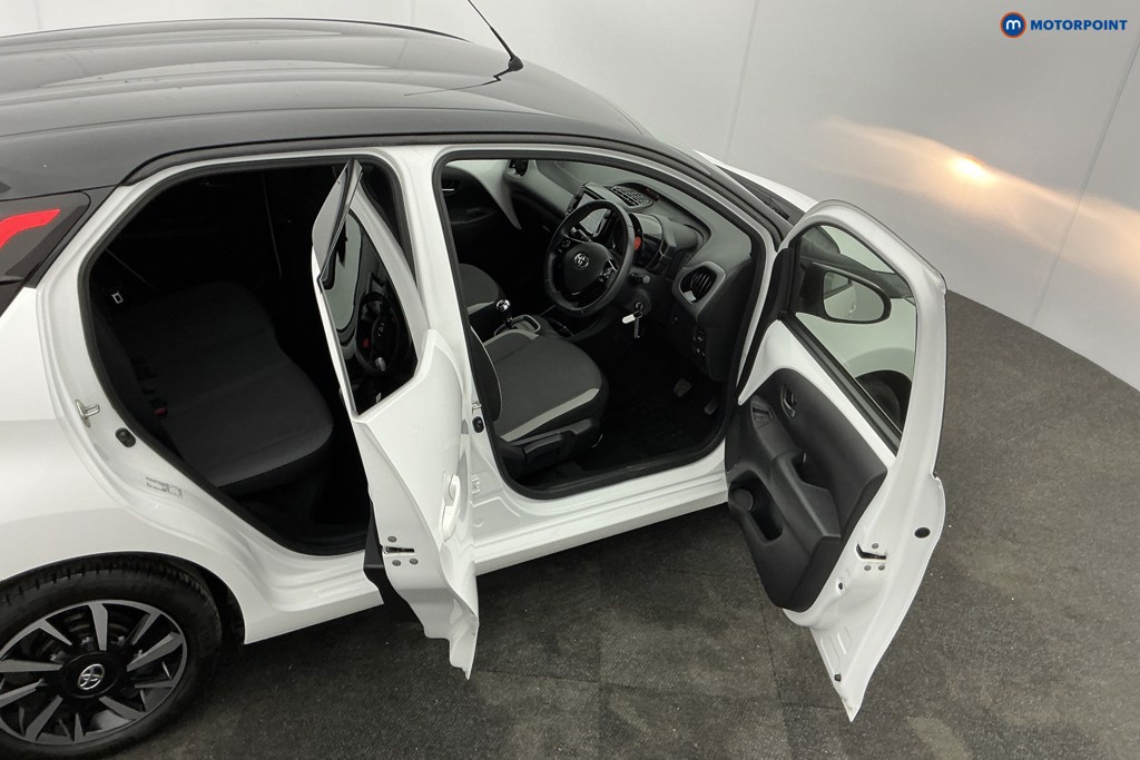 Used Toyota AYGO 2021 for sale - 77607795: Photo 14