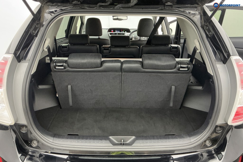 Used Toyota Prius 2019 for sale - 77012062: Photo 11