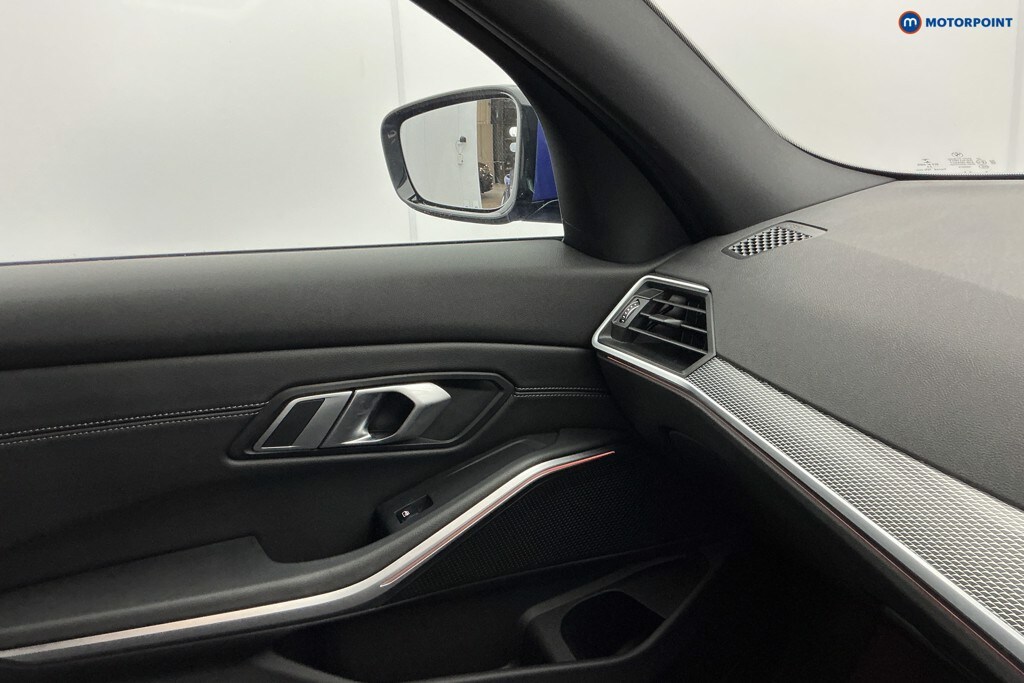 Used BMW 3 Series 2022 for sale - 76797263: Photo 25