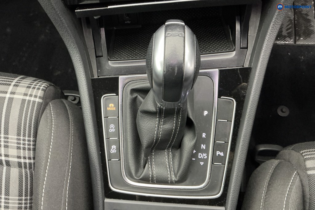 Used Volkswagen Golf 2017 for sale - 77718828: Photo 20