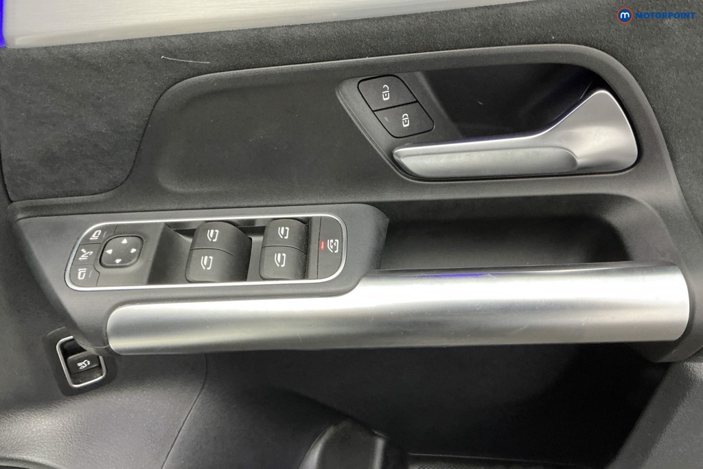 Used Mercedes-Benz EQA 2022 for sale - 77159599: Photo 35