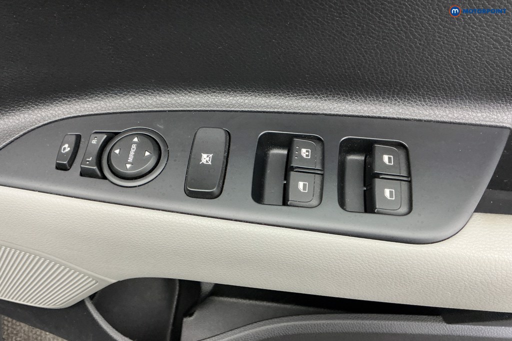 Used Kia Stonic 2019 for sale - 77077582: Photo 31