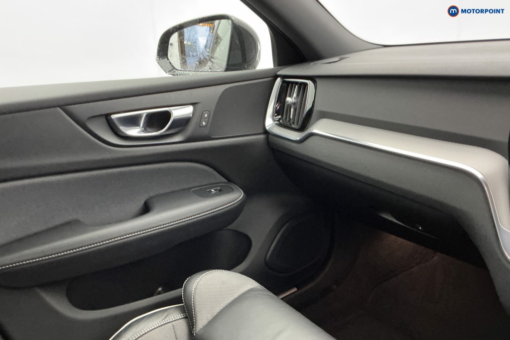 Used Volvo V60 2020 for sale - 77248847: Photo 29