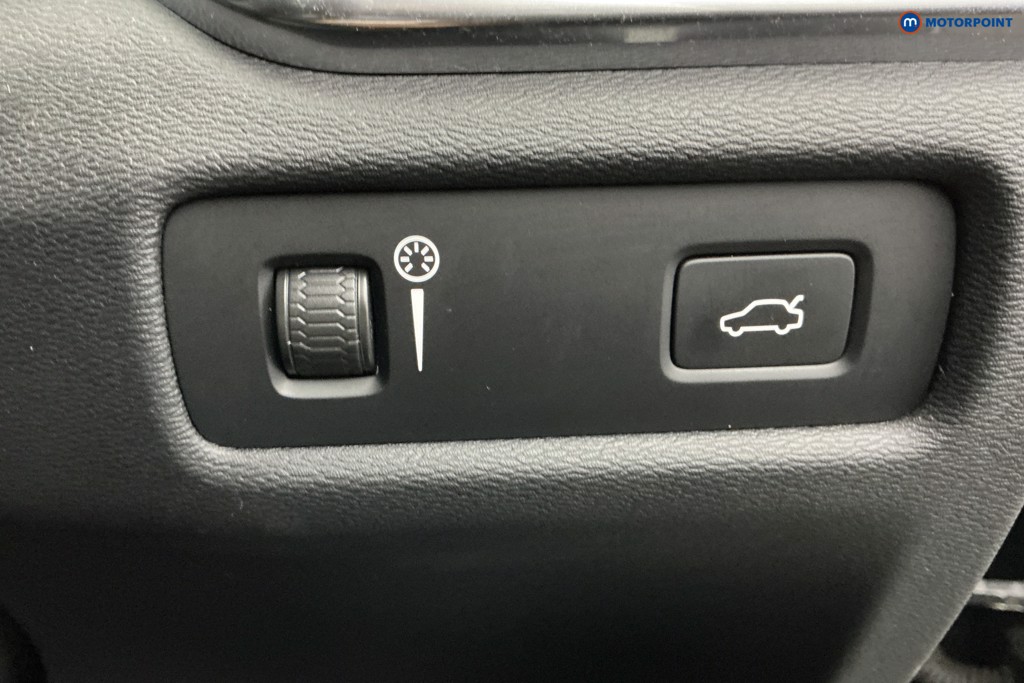 Used Volvo V60 2020 for sale - 77248847: Photo 32