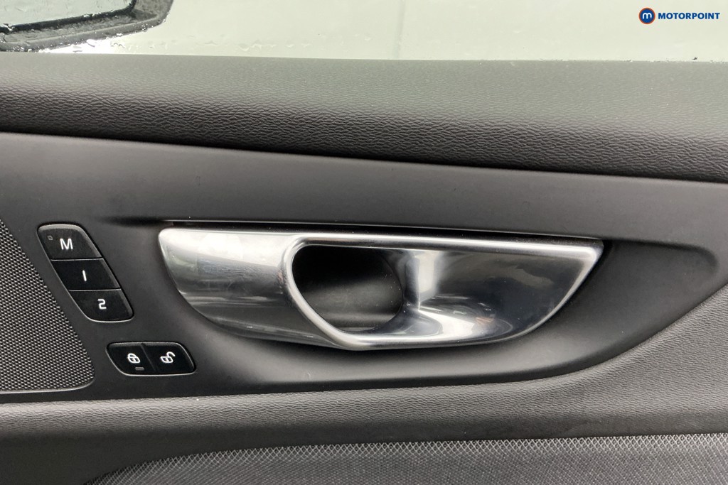 Used Volvo V60 2020 for sale - 77248847: Photo 36