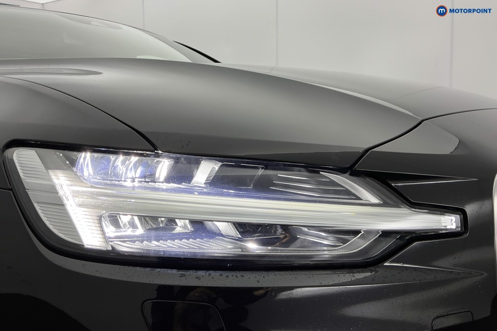 Used Volvo V60 2020 for sale - 77248847: Photo 41