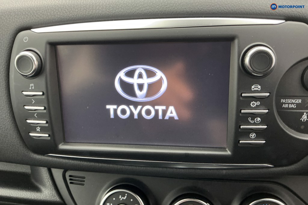 Used Toyota Yaris 2018 for sale - 76697063: Photo 10