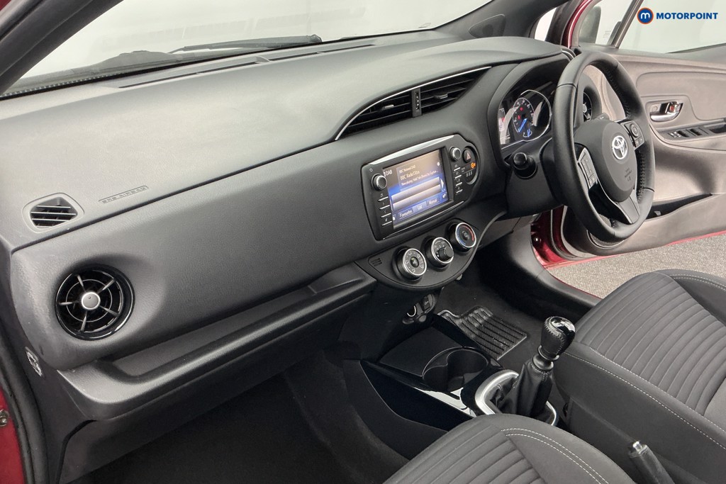 Used Toyota Yaris 2018 for sale - 76697063: Photo 16